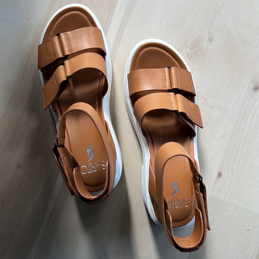 Franco Sarto Tan Platform Sandles